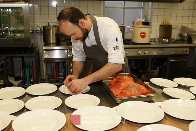 20151220 eetmetjehart kerstdiner2015 frans versteden fotografie tilburginbeeld FRVE9696.jpg